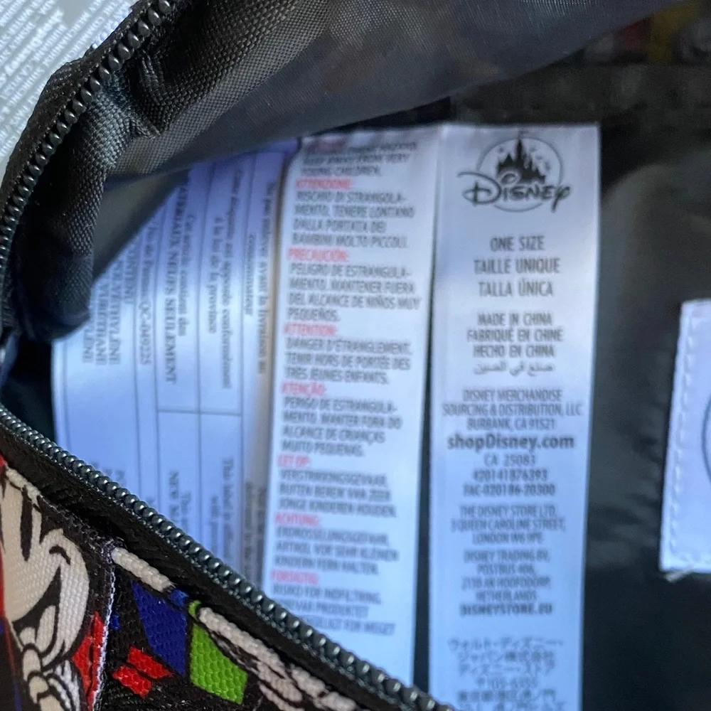 Disney Mickey & Co. Color Block Mickey Selfies Graphic Print Fanny Pack Bag. NWT